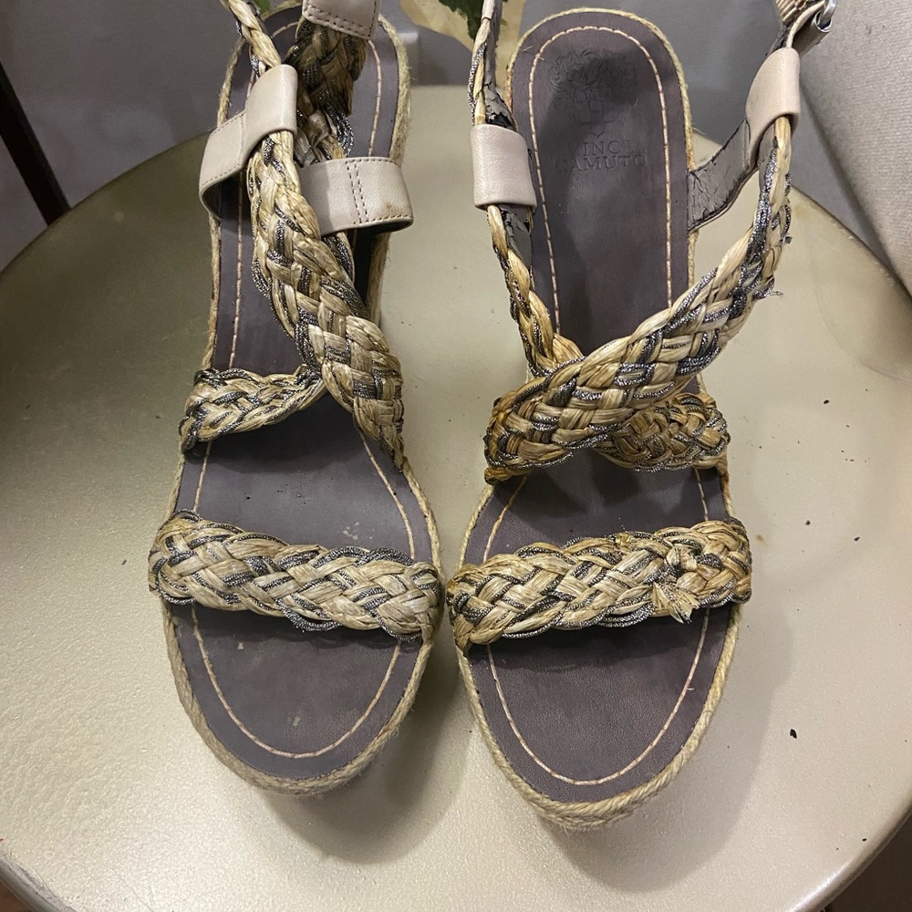 Barely worn Vince Camuto shoes
